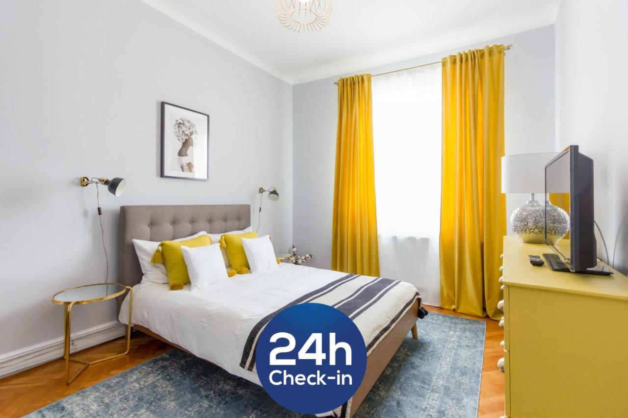 City Chic 3 Bedroom Apartment كلوج-نابوكا المظهر الخارجي الصورة